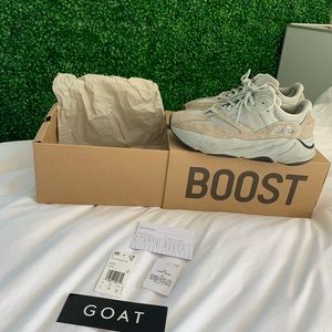 YEEZY BOOST 700 SALT